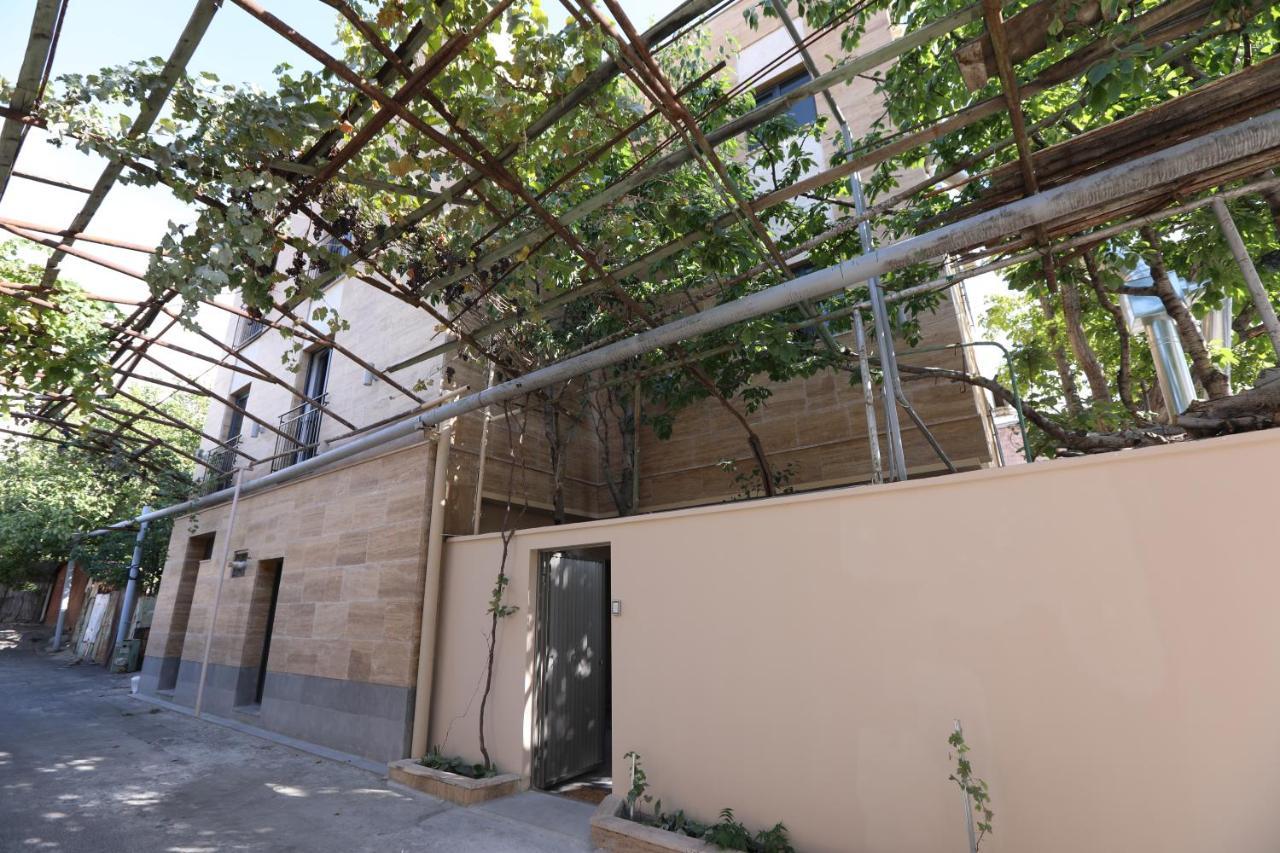 Hotelise I Tulip Apartment Jereván Kültér fotó